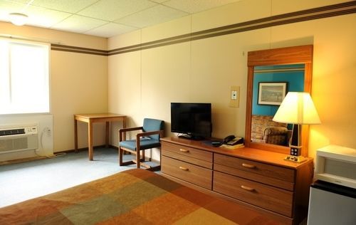 Americas Best Value Inn Story City Buitenkant foto